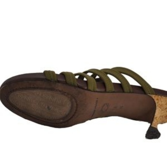 Donald Pliner Cork & Green Stretch Fabric Slides - Picture 4 of 5